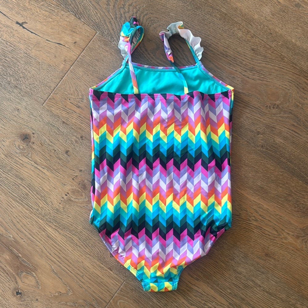 ⚡️ Colorful Chevron Pattern Swimsuit - Picture 2 of 4